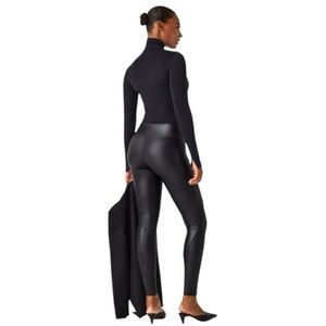 SPANX
Faux Leather Moto Leggings Very Black Size S Pants‎ Casual Party Size S